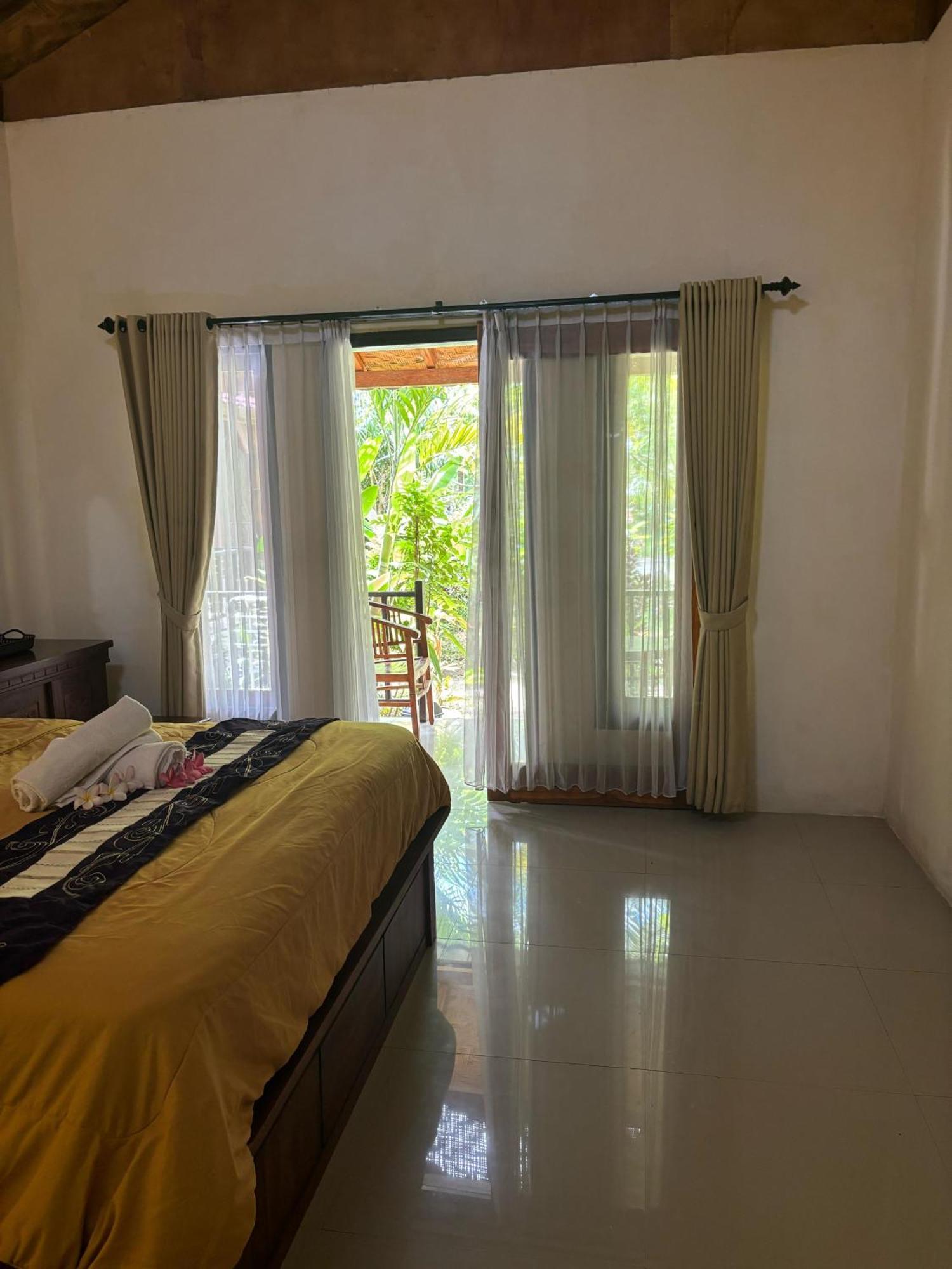 Kubu Artha Bungalow Nusa Penida Ped Экстерьер фото